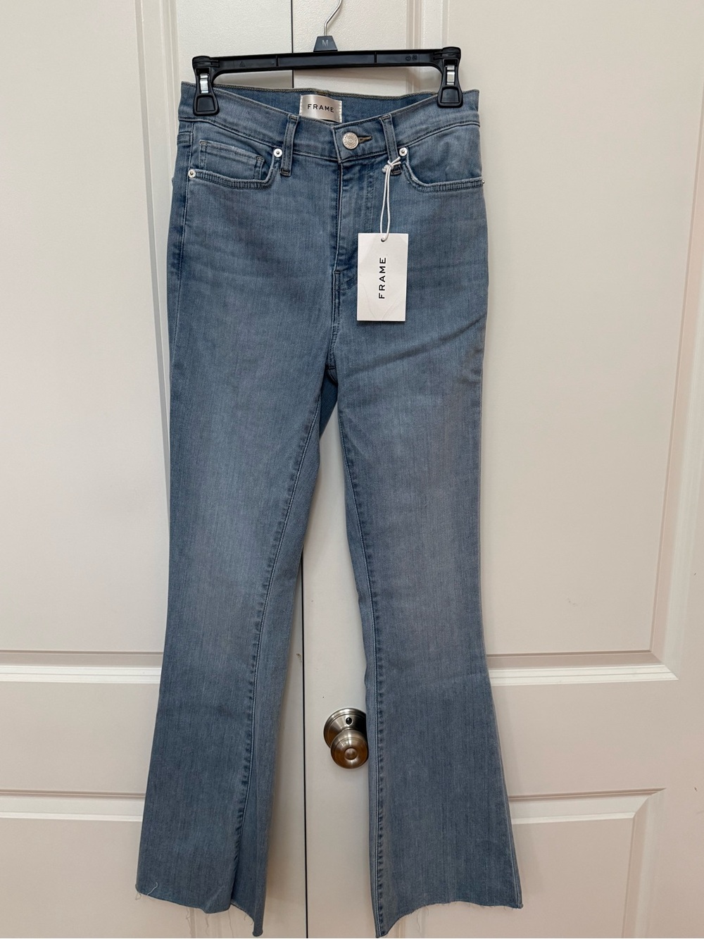 FRAME Le Easy High Waist Raw Hem Flare Jeans Size 26 Light Wash NWT